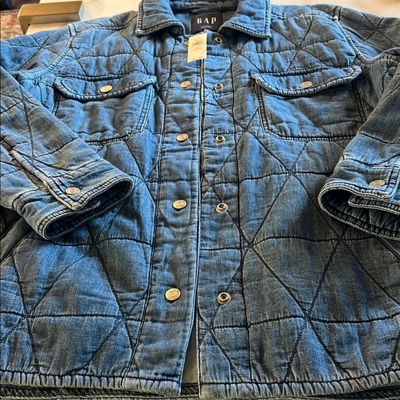 GAP Quilted Denim Jacket - Picture 3 of 8